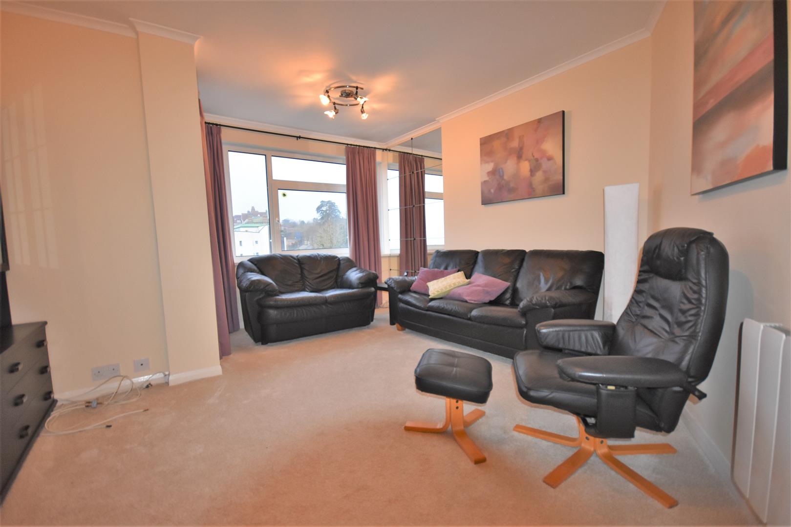 33 Seabank, Penarth, The Esplanade, Vale Of Glamorgan, CF64 3AR